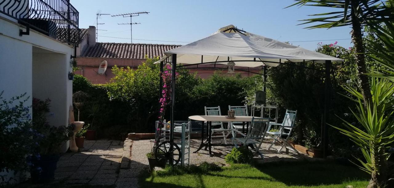 La Porta Sulla Costa Bed & Breakfast San Pantaleo Dış mekan fotoğraf