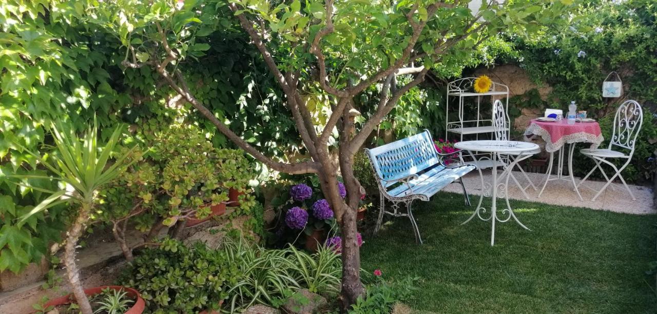 La Porta Sulla Costa Bed & Breakfast San Pantaleo Dış mekan fotoğraf
