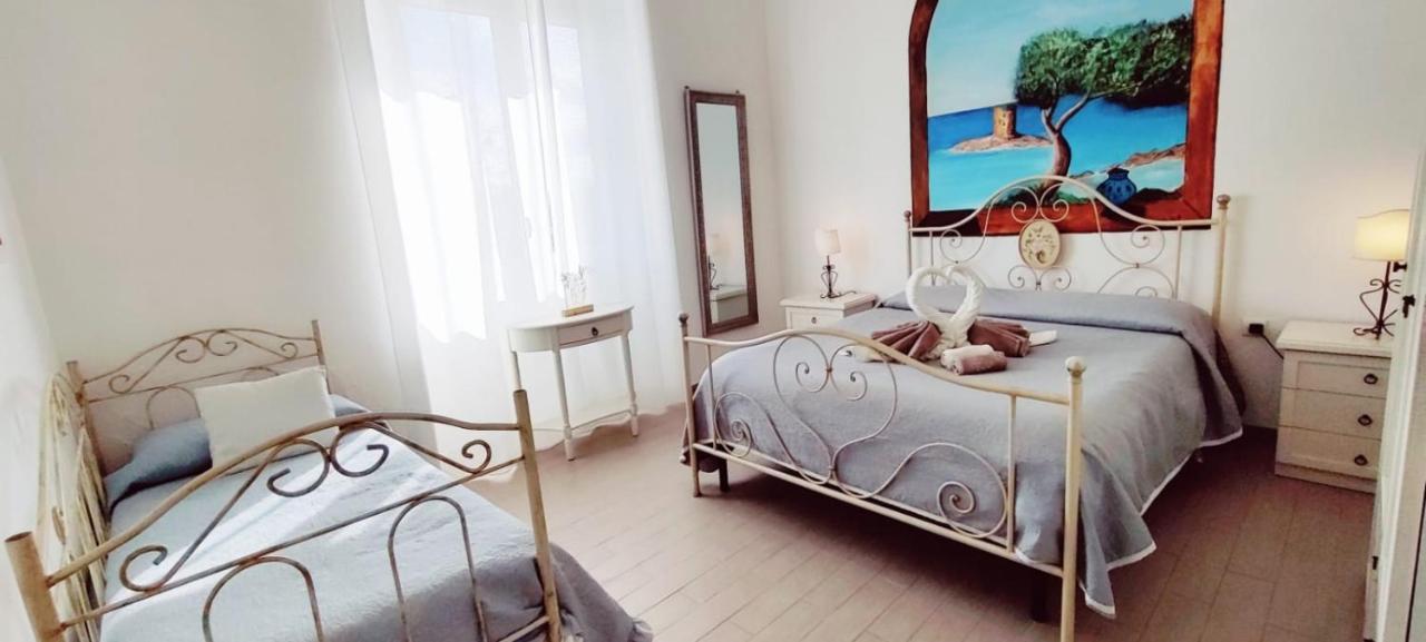 La Porta Sulla Costa Bed & Breakfast San Pantaleo Dış mekan fotoğraf
