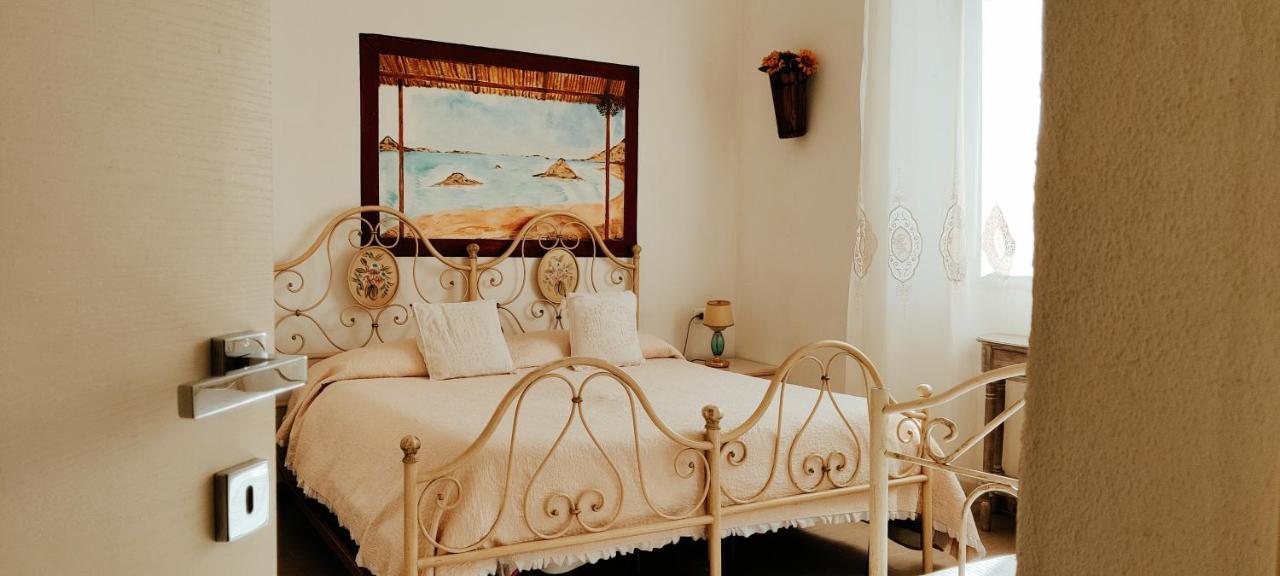 La Porta Sulla Costa Bed & Breakfast San Pantaleo Dış mekan fotoğraf
