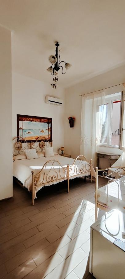 La Porta Sulla Costa Bed & Breakfast San Pantaleo Dış mekan fotoğraf